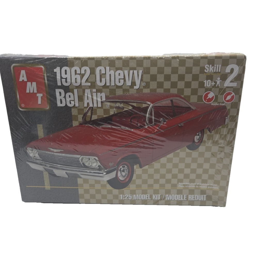 AMT  Ertl 1962 Chevy Bel Air 1:25  New In Original Plastic Skill Level 2